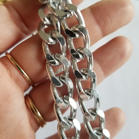 Bold chain necklace silver tone chunky curb - Picture 5 of 6